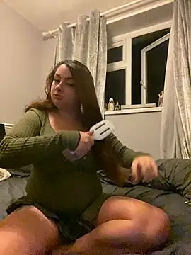 MadelineLeah online show from July 9, 2026, 9:58 pm