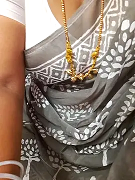 Tamil Ammani online show from November 20, 2025, 1:17 am