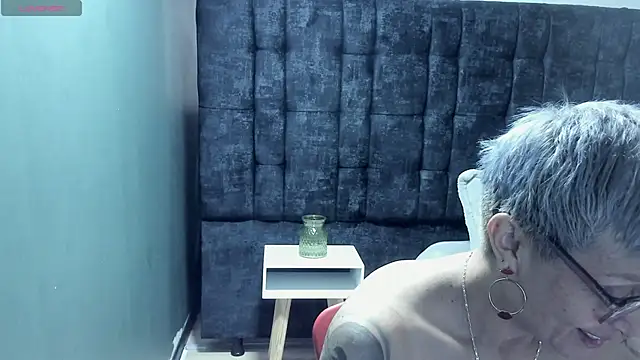 Charlotte  Gray online show from December 20, 2025, 7:50 pm