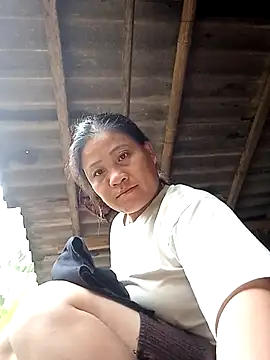 Snapshot of bae-bae chatting on October 6, 2025, 11:49 pm bae-bae online show from October 6, 2025, 11:49 pm