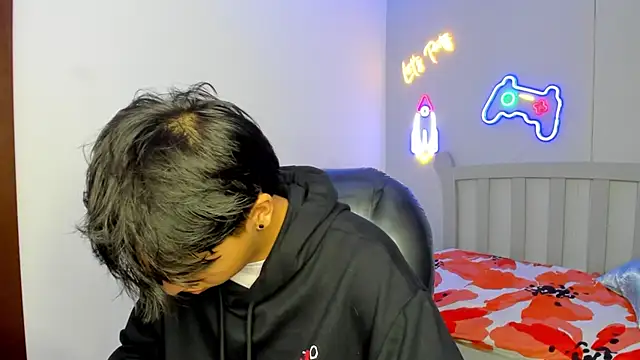 StiwenTwink online show from October 22, 2025, 2:16 pm