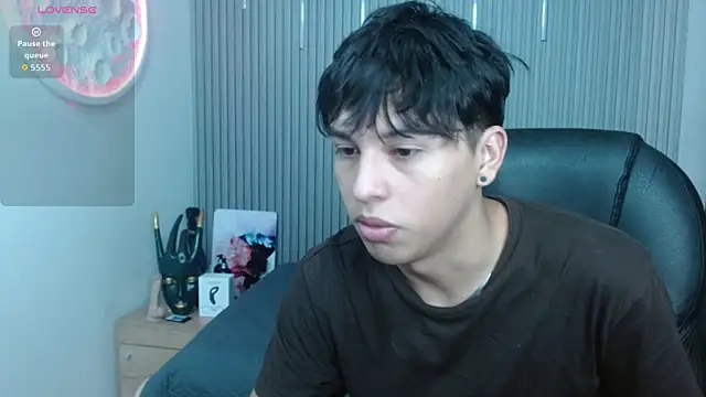 Snapshot of StiwenTwink chatting on July 31, 2026, 2:05 pm StiwenTwink online show from July 31, 2026, 2:05 pm