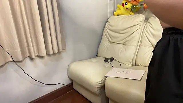 zghn88 online show from October 16, 2025, 11:29 am