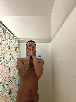 Snapshot of Loadedeggs chatting on October 16, 2025, 1:52 pm Loadedeggs online show from October 16, 2025, 1:52 pm