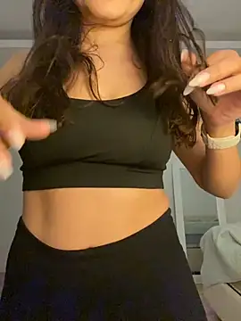 Ayliz05 online show from October 16, 2025, 8:39 pm