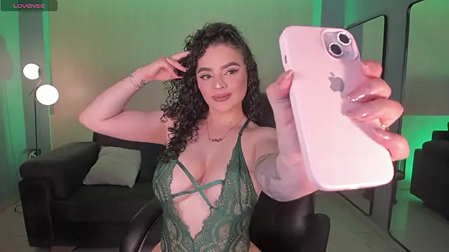 Snapshot of KylieJenkins chatting on February 26, 2026, 11:21 am KylieJenkins online show from February 26, 2026, 11:21 am