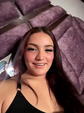 AuroraPink  online show from October 14, 2025, 4:57 am