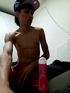 Snapshot of mazo18 chatting on February 7, 2026, 12:40 am mazo18 online show from February 7, 2026, 12:40 am