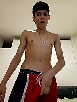 Snapshot of mazo18 chatting on January 9, 2026, 3:02 am mazo18 online show from January 9, 2026, 3:02 am