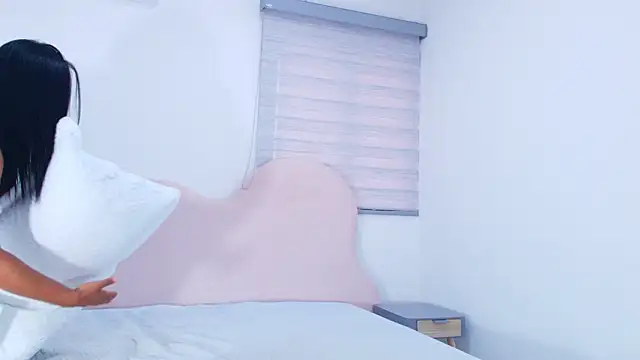 caata cata online show from February 24, 2026, 7:15 pm