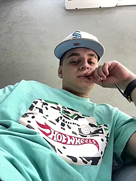 Snapshot of jeff2995_ chatting on November 4, 2025, 5:06 pm jeff2995 online show from November 4, 2025, 5:06 pm