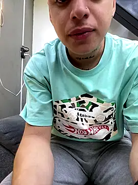 Snapshot of jeff2995_ chatting on December 15, 2025, 6:58 pm jeff2995 online show from December 15, 2025, 6:58 pm