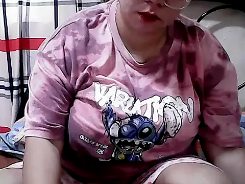 HornyPussie69 online show from April 9, 2026, 11:44 pm