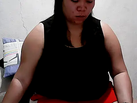 Snapshot of HornyPussie69 chatting on January 7, 2026, 12:15 am HornyPussie69 online show from January 7, 2026, 12:15 am