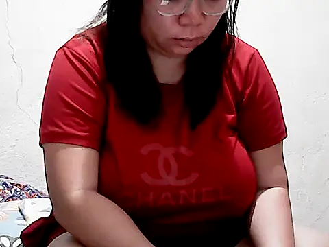 Snapshot of HornyPussie69 chatting on December 14, 2025, 9:53 pm HornyPussie69 online show from December 14, 2025, 9:53 pm