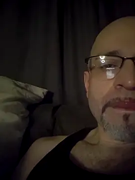 Curious9884 online show from April 5, 2026, 4:08 am