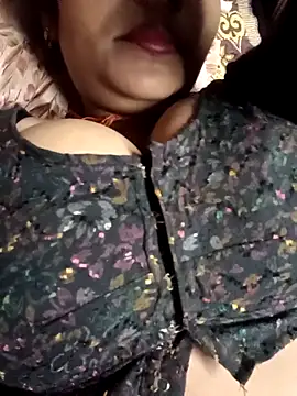 Neelam-baby1 online show from March 3, 2026, 4:03 pm