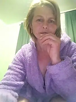 Masha412111 online show from May 10, 2026, 9:05 pm