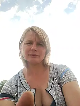 Masha412111 online show from June 19, 2026, 4:35 pm