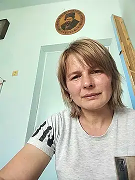 Masha412111 online show from May 26, 2026, 8:45 am