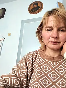 Masha412111 online show from May 14, 2026, 11:29 am