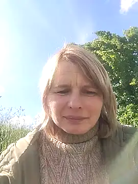 Masha412111 online show from May 31, 2026, 7:25 am
