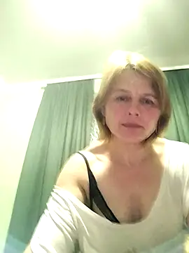 Masha412111 online show from April 29, 2026, 9:32 pm