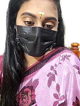 Snapshot of Dheronika_sweetie chatting on October 6, 2025, 10:49 am Dheronika sweetie online show from October 6, 2025, 10:49 am