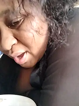 thicknjuicyx online show from October 7, 2025, 7:31 am