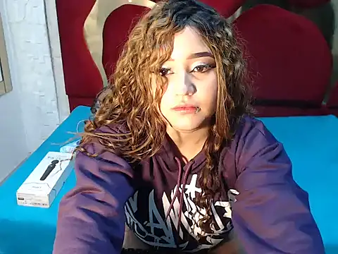 Snapshot of LevisMiaRs chatting on October 8, 2025, 4:14 am LevisMiaRs online show from October 8, 2025, 4:14 am