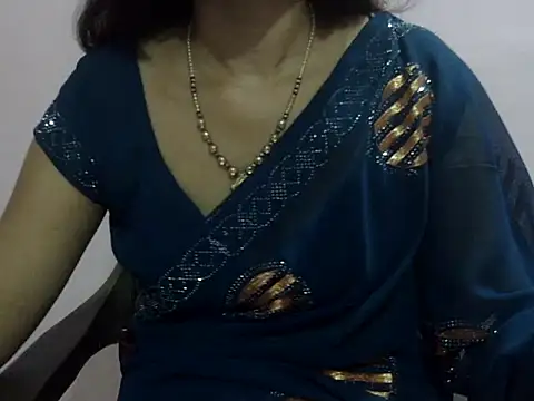 Laila Cute online show from May 3, 2026, 4:43 pm