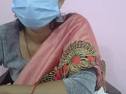 Snapshot of Laila_Cute chatting on January 14, 2026, 4:38 am Laila Cute online show from January 14, 2026, 4:38 am