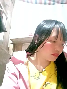 Snapshot of Minkine022 chatting on January 7, 2026, 5:18 pm Minkine022 online show from January 7, 2026, 5:18 pm