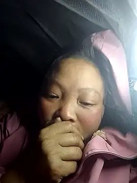 Snapshot of Minkine022 chatting on January 14, 2026, 1:37 pm Minkine022 online show from January 14, 2026, 1:37 pm