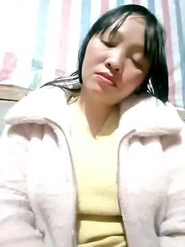 Snapshot of Minkine022 chatting on February 3, 2026, 5:27 am Minkine022 online show from February 3, 2026, 5:27 am