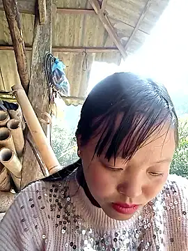 Snapshot of Minkine022 chatting on January 12, 2026, 6:31 am Minkine022 online show from January 12, 2026, 6:31 am