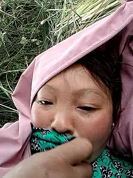 Snapshot of Minkine022 chatting on January 15, 2026, 5:44 am Minkine022 online show from January 15, 2026, 5:44 am