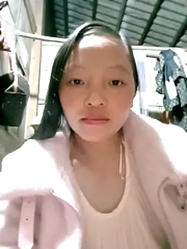 Snapshot of Minkine022 chatting on December 13, 2025, 8:04 pm Minkine022 online show from December 13, 2025, 8:04 pm