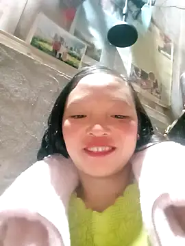 Snapshot of Minkine022 chatting on December 18, 2025, 6:12 pm Minkine022 online show from December 18, 2025, 6:12 pm