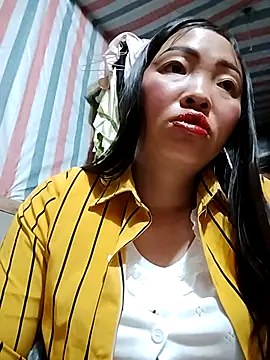 Snapshot of Minkine022 chatting on February 9, 2026, 5:55 pm Minkine022 online show from February 9, 2026, 5:55 pm