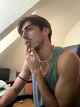 BABYJR05 online show from October 1, 2025, 2:10 pm