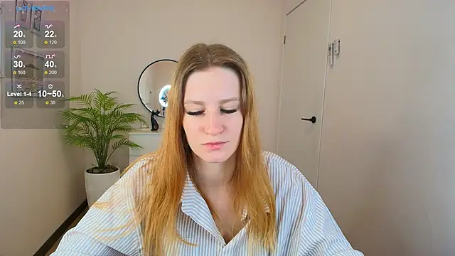 Snapshot of travelerrrr chatting on October 7, 2025, 2:34 am travelerrrr online show from October 7, 2025, 2:34 am