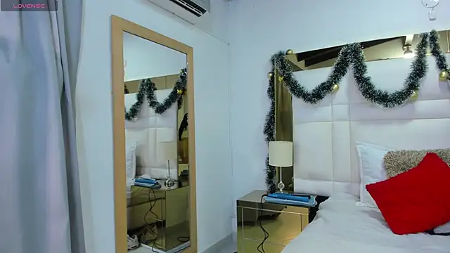 Latin Pleasures online show from November 27, 2025, 8:42 pm