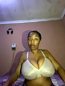 Snapshot of Barbiianaa chatting on October 12, 2025, 12:12 am Barbiianaa online show from October 12, 2025, 12:12 am