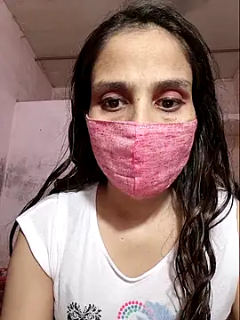 Snapshot of DIVINEDIVAA chatting on October 23, 2025, 5:11 pm DIVINEDIVAA online show from October 23, 2025, 5:11 pm