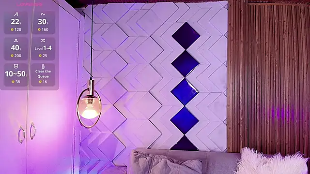 Matti sofia  online show from November 5, 2025, 7:17 pm