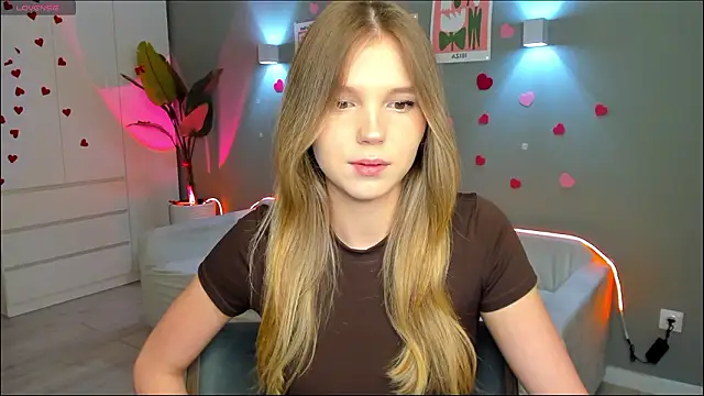 Snapshot of linakorvin chatting on February 13, 2026, 1:11 pm linakorvin online show from February 13, 2026, 1:11 pm