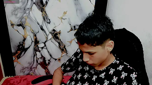 Im david02 online show from February 11, 2026, 4:01 am