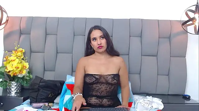 Emilysweet2 online show from January 16, 2026, 6:01 pm