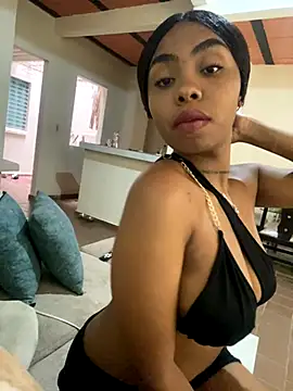 Snapshot of Itanydiorr chatting on October 8, 2025, 5:57 pm Itanydiorr online show from October 8, 2025, 5:57 pm